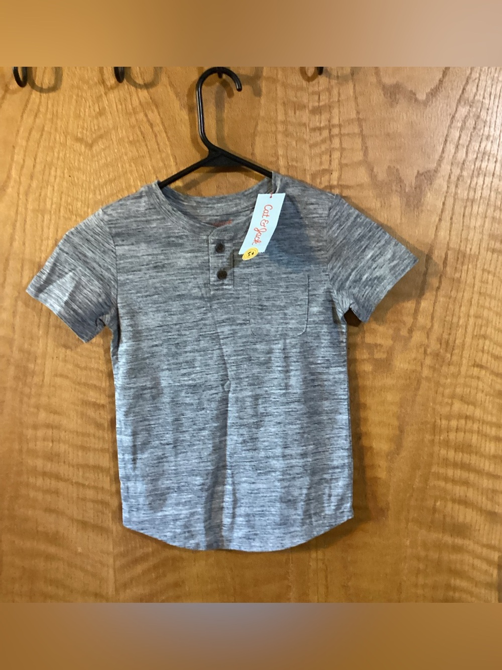 Cat & Jack Heather Gray Short Sleeve Henley with Chest Pocket, 5T